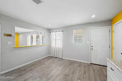 4738 W Fairmount Avenue, Phoenix, AZ 85031 - Photo 4