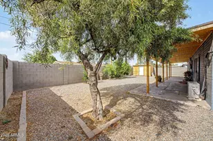4738 W Fairmount Ave, Phoenix, AZ 85031 - Photo 22