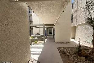 5136 N 31st Pl, Phoenix, AZ 85016 - Photo 1