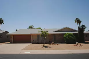 19626 N Lakeforest Dr, Sun City, AZ 85373 - Photo 1