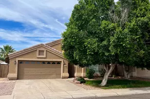 1576 W Kesler Ln, Chandler, AZ 85224 - Photo 1