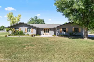 632 S Pandora Dr, Gilbert, AZ 85296 - Photo 1