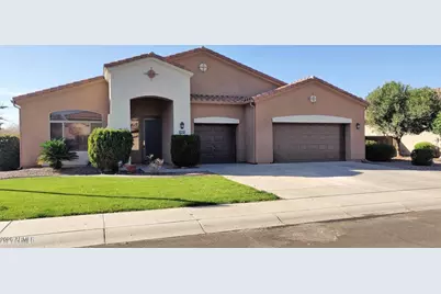 1021 W Horseshoe Avenue, Gilbert, AZ 85233 - Photo 1