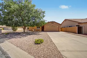 4543 S Louie Lamour Dr S, Gold Canyon, AZ 85118 - Photo 1