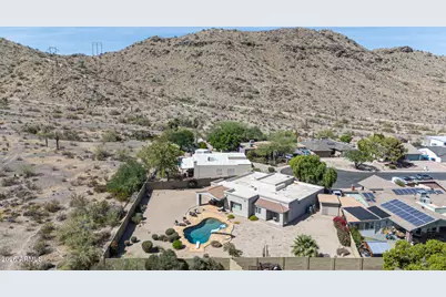 4201 E Pearce Road, Phoenix, AZ 85044 - Photo 1