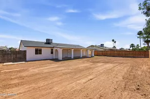 8952 W Royal Palm Rd, Peoria, AZ 85345 - Photo 30