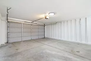 8952 W Royal Palm Rd, Peoria, AZ 85345 - Photo 24