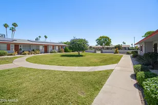 14042 N Newcastle Dr, Sun City, AZ 85351 - Photo 1