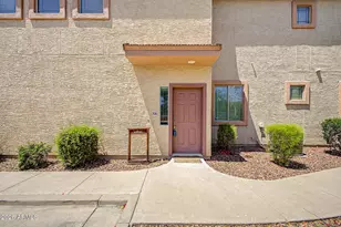 42424 N Gavilan Peak Pkwy, Anthem, AZ 85086 - Photo 1