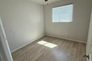 1215 E Mission Ln, Phoenix, AZ 85020 - Photo 6