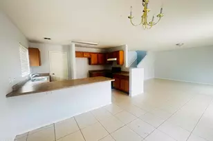 3143 W Jessica Ln, Phoenix, AZ 85041 - Photo 1