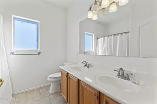 237 E Desert Holly Dr, San Tan Valley, AZ 85143 - Photo 28