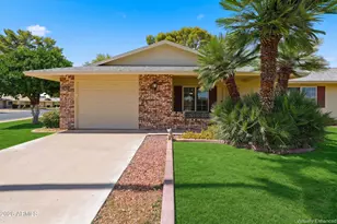 9822 W Sandstone Dr, Sun City, AZ 85351 - Photo 1
