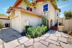 4329 E Monte Way, Phoenix, AZ 85044 - Photo 1