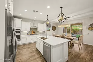 2906 E Sands Dr, Phoenix, AZ 85050 - Photo 1