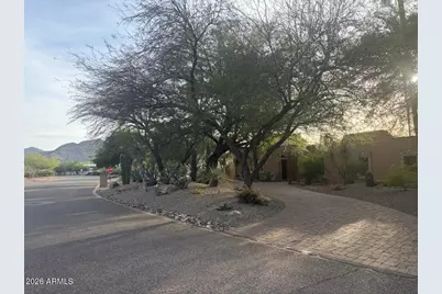 9302 N Ironwood Drive, Paradise Valley, AZ 85253 - Photo 1