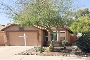 3006 E Kerry Ln E, Phoenix, AZ 85050 - Photo 1
