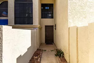 5002 E Siesta Dr, Phoenix, AZ 85044 - Photo 1