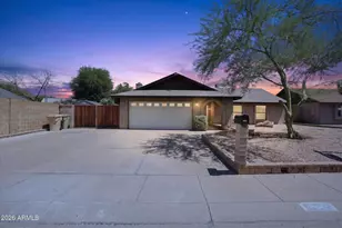 5220 W Beverly Ln, Glendale, AZ 85306 - Photo 1