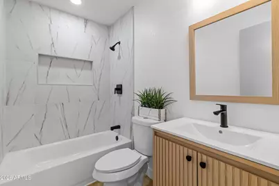 231 W Winston Drive, Phoenix, AZ 85041 - Photo 1
