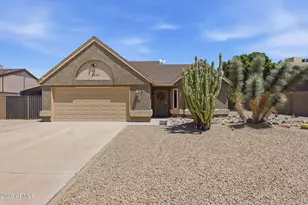 6824 W Cinnabar Ave, Peoria, AZ 85345 - Photo 1
