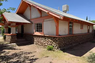 902 E 13th St, Douglas, AZ 85607 - Photo 1