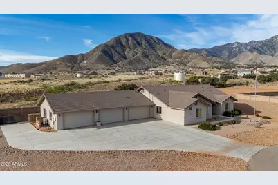 10122 S Vaquero Lane, Hereford, AZ 85615 - Photo 1