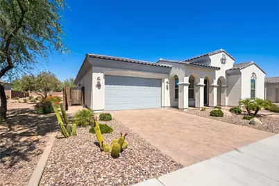 3024 E Robin Lane, Phoenix, AZ 85050 - Photo 1