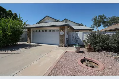 1822 E Bluefield Avenue, Phoenix, AZ 85022 - Photo 1