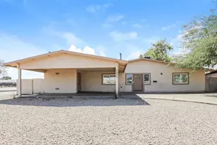 7501 W Whitton, Phoenix, AZ 85033 - Photo 1