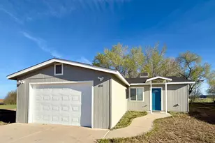 430 W Lake Louise Rd, Paulden, AZ 86334 - Photo 1