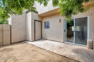 1935 W Morten Ave W, Phoenix, AZ 85021 - Photo 14