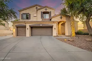 682 E Capricorn Way, Chandler, AZ 85249 - Photo 1