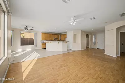 10910 W Davis Lane, Avondale, AZ 85323 - Photo 8