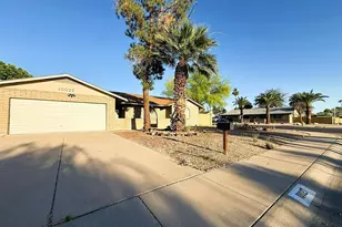10027 N 34th Ln, Phoenix, AZ 85051 - Photo 1