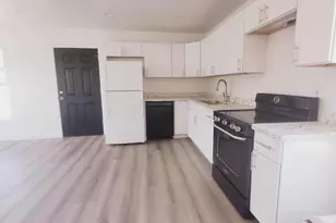 7263 W College Dr, Phoenix, AZ 85033 - Photo 1