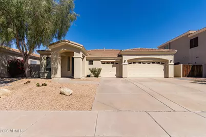 5242 E Herrera Drive, Phoenix, AZ 85054 - Photo 1