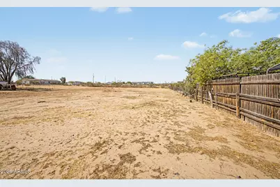 18254 W Peakview Road, Surprise, AZ 85387 - Photo 32