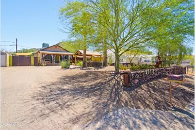 9115 N 13th Street, Phoenix, AZ 85020 - Photo 2