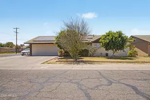 3701 W Echo Ln, Phoenix, AZ 85051 - Photo 1