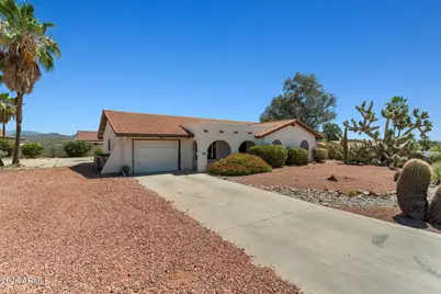 660 N Madison Street, Wickenburg, AZ 85390 - Photo 1