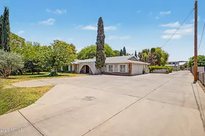 4015 W Topeka Drive, Glendale, AZ 85308 - Photo 1