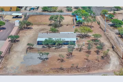 44015 N 12th Street, New River, AZ 85087 - Photo 1
