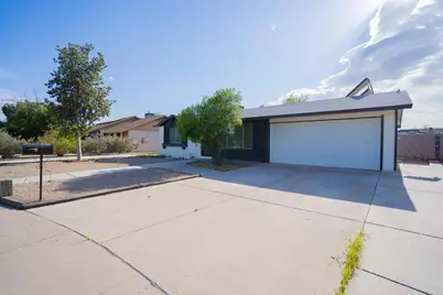 3142 N 78th Drive, Phoenix, AZ 85033 - Photo 1