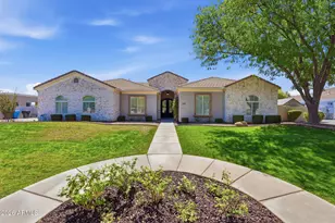 215 S Parkcrest St, Gilbert, AZ 85296 - Photo 1