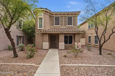 5740 S 21st Place, Phoenix, AZ 85040 - Photo 1