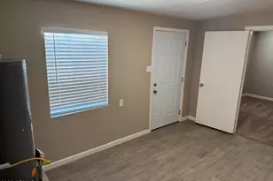 5929 W Mulberry Dr, Phoenix, AZ 85033 - Photo 16