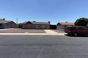 5929 W Mulberry Dr, Phoenix, AZ 85033 - Photo 4