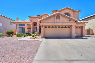 821 W Rawhide Ave, Gilbert, AZ 85233 - Photo 1