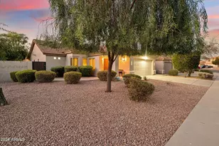 3428 E Francisco Dr, Phoenix, AZ 85042 - Photo 1